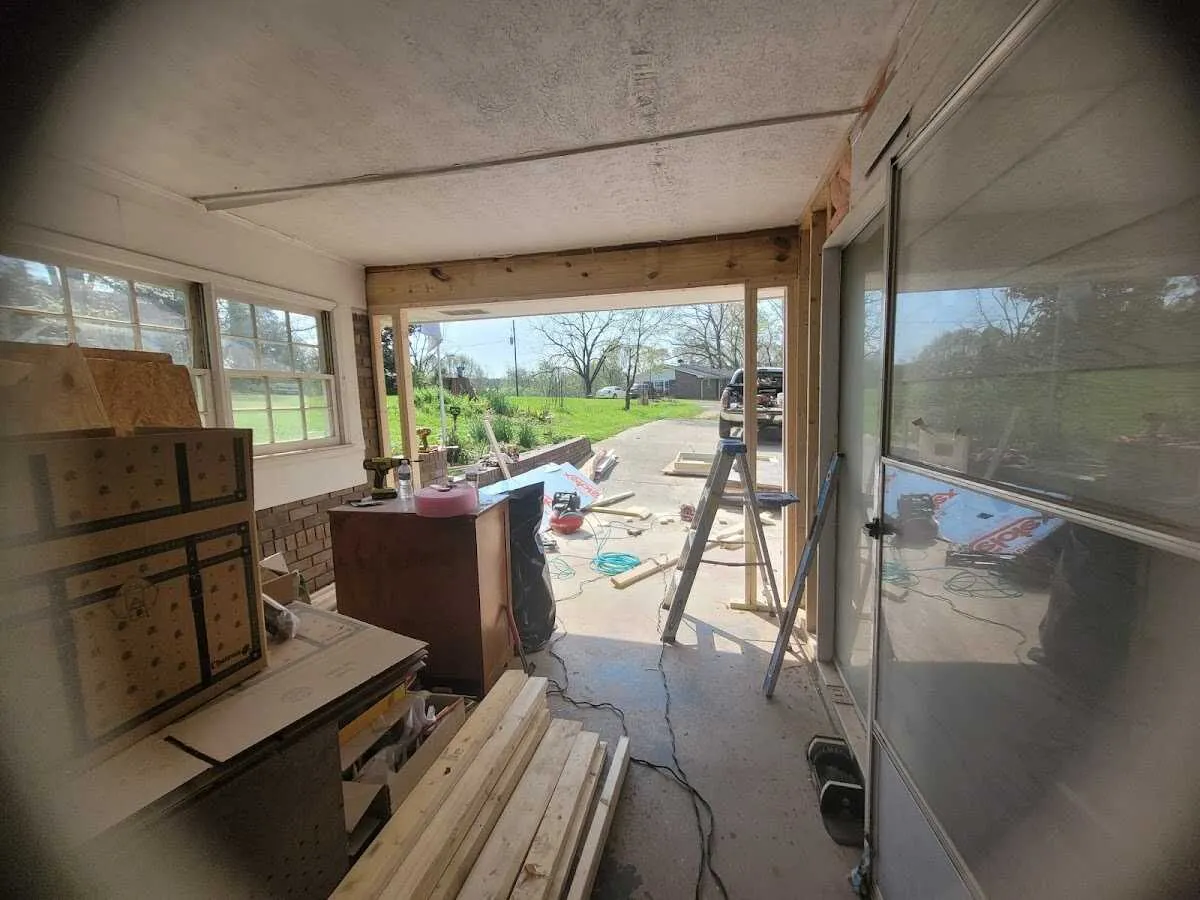 Air movers and dehumidifier for Drying & Dehumidification in Rib Mountain